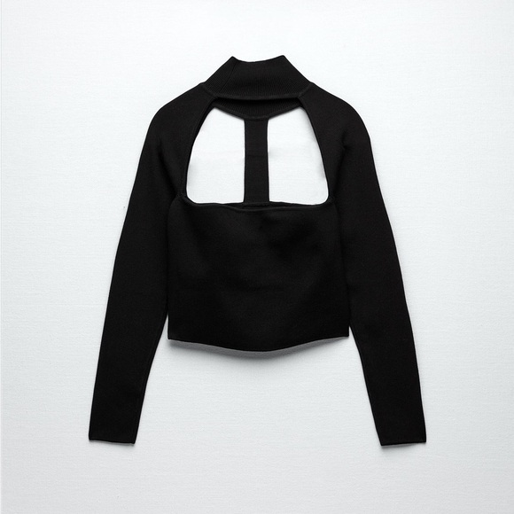 NWT. Zara Black Cutout Turtleneck Cropped Sweater. Size M. - Picture 5 of 8